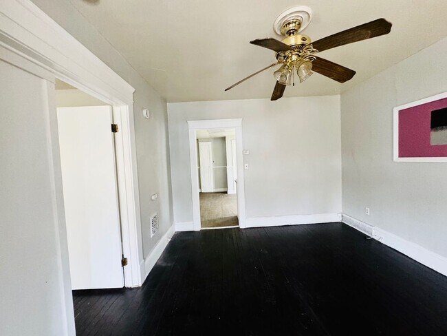 Photo - 692 E 128th St Unit Up