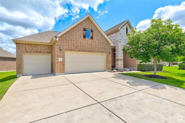 Building Photo - 2416 Millbrook Loop Rental