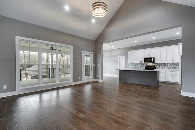 Photo - 154 Kawga Way