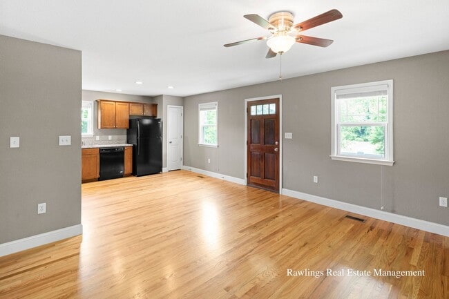 328 Old Fort Rd