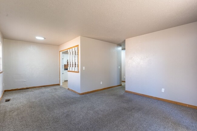 Photo - Gorgeous 5-Bedroom Home!