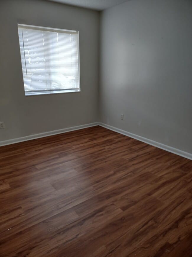 Bedroom 2 - 610 Fairways Cir Unit A