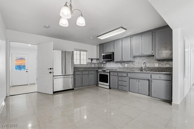 Photo - 3760 Briarwood Ave