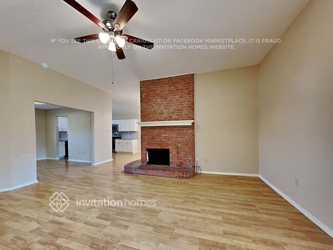 Photo - 924 Teakwood Ln
