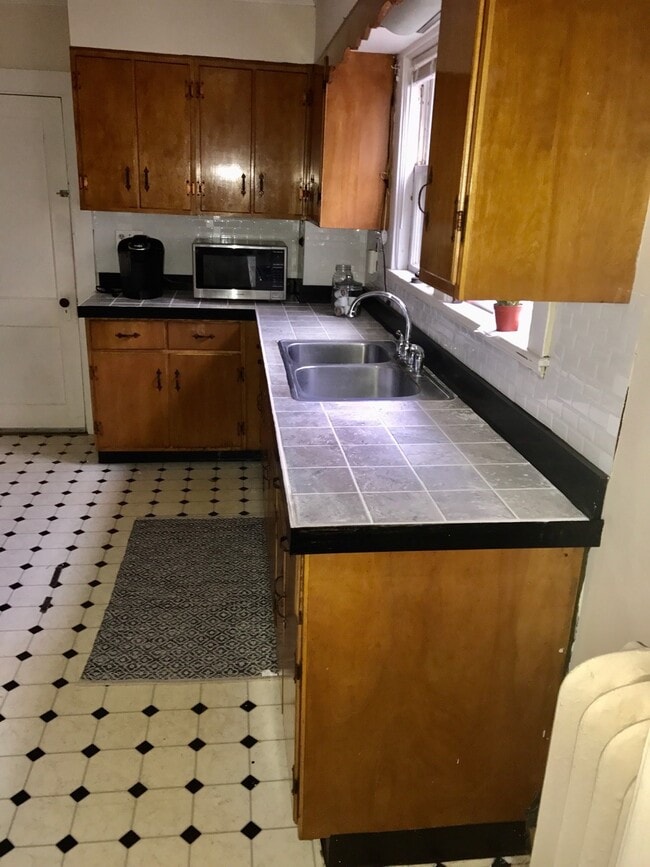 Photo - 171 Hillside St Unit 1