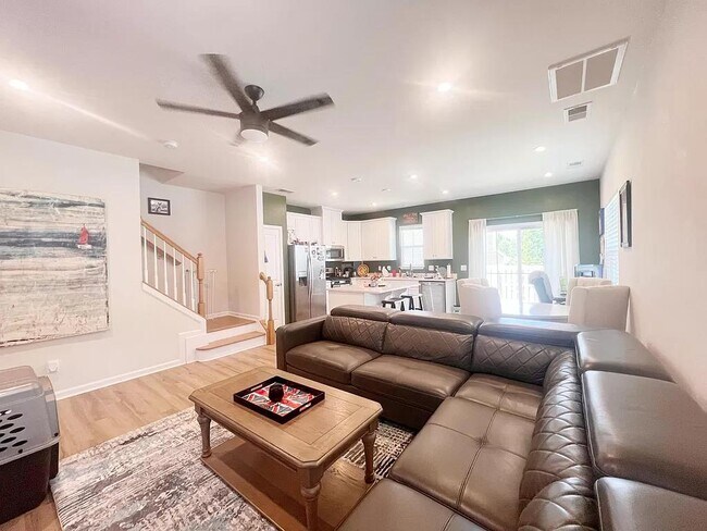 Photo - 100 Lilywood Ct