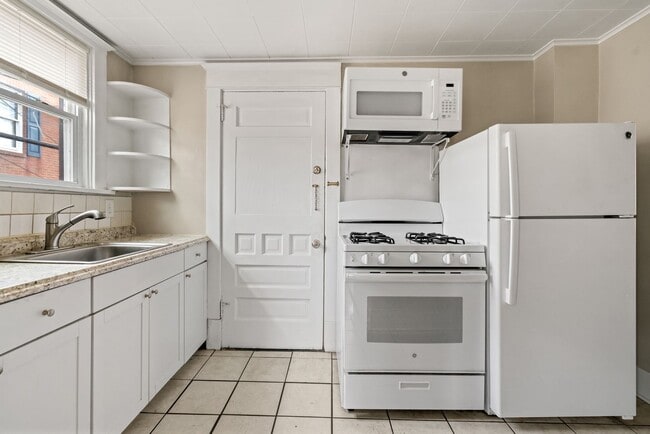 Building Photo - 282 9th St Unit 282 9th Street  #2 Rental