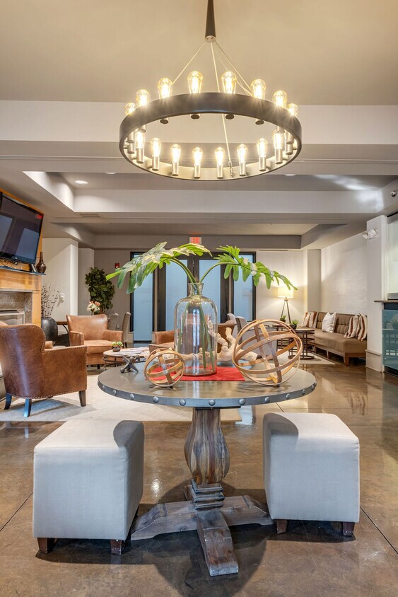 Photo - 1803 Broadway (Nashville, TN)