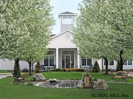 Photo - 161 Riverwalk Way