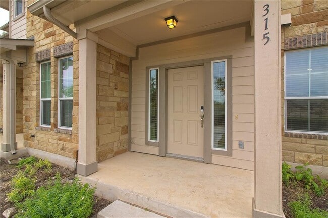Photo - 315 N Heatherwilde Blvd