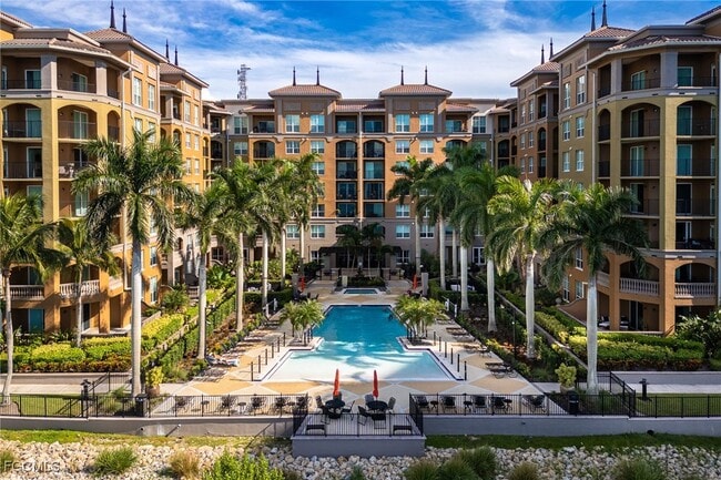 Photo - 2825 Palm Beach Blvd Unidad 401