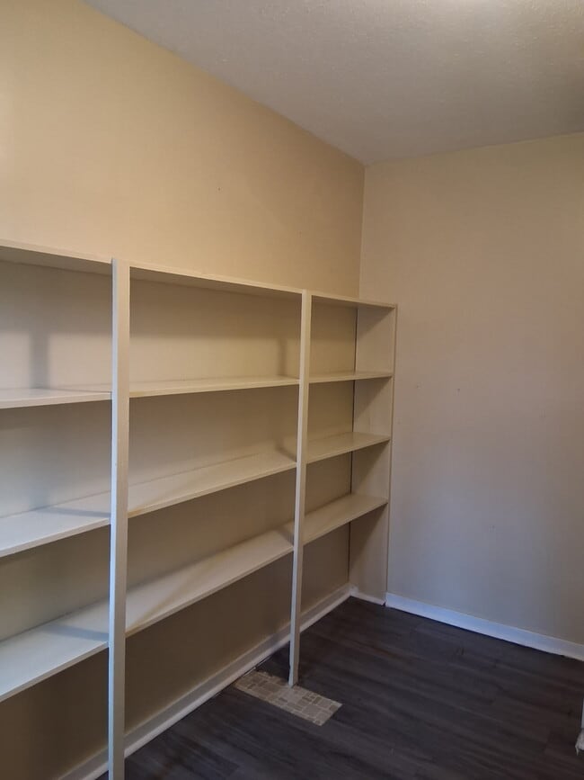 Photo - 2205 Charmwood Dr