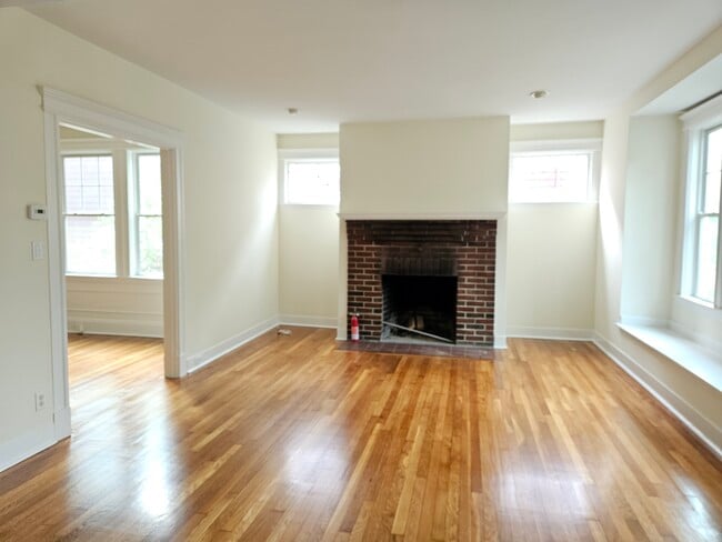 22 Castleton St Unit First Floor
