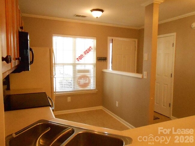 10260 Reindeer Way Ln
