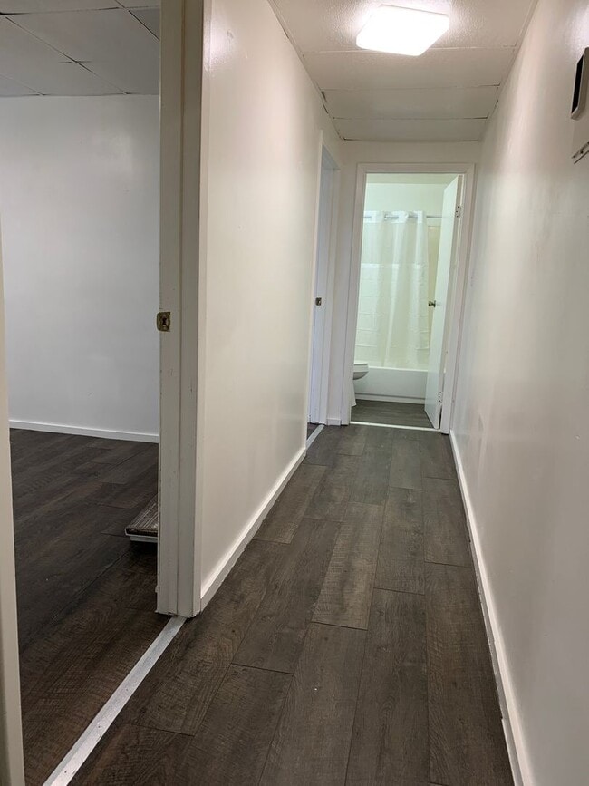 Photo - Oakdale - Brick House Unit 3