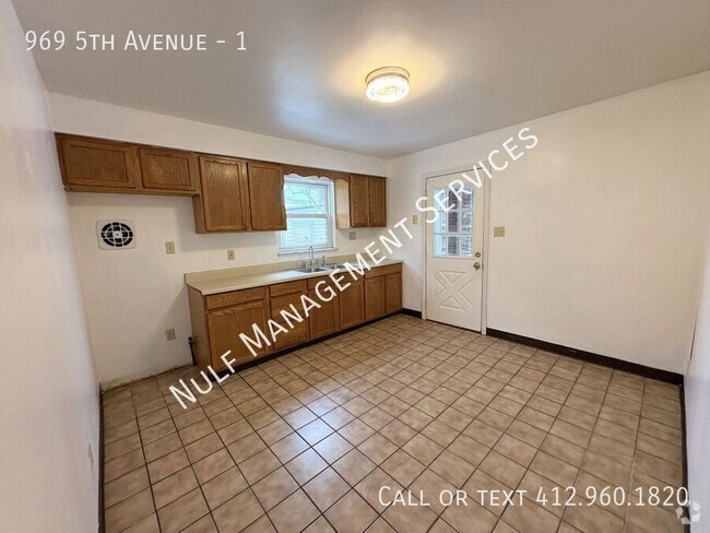 Building Photo - 2 Bed, 1 Bath Apartment in McKeesport Unit 1