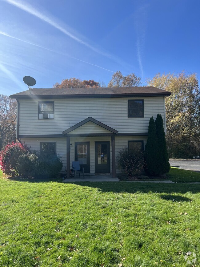 Building Photo - 624 N 4 Mile Run Rd Rental