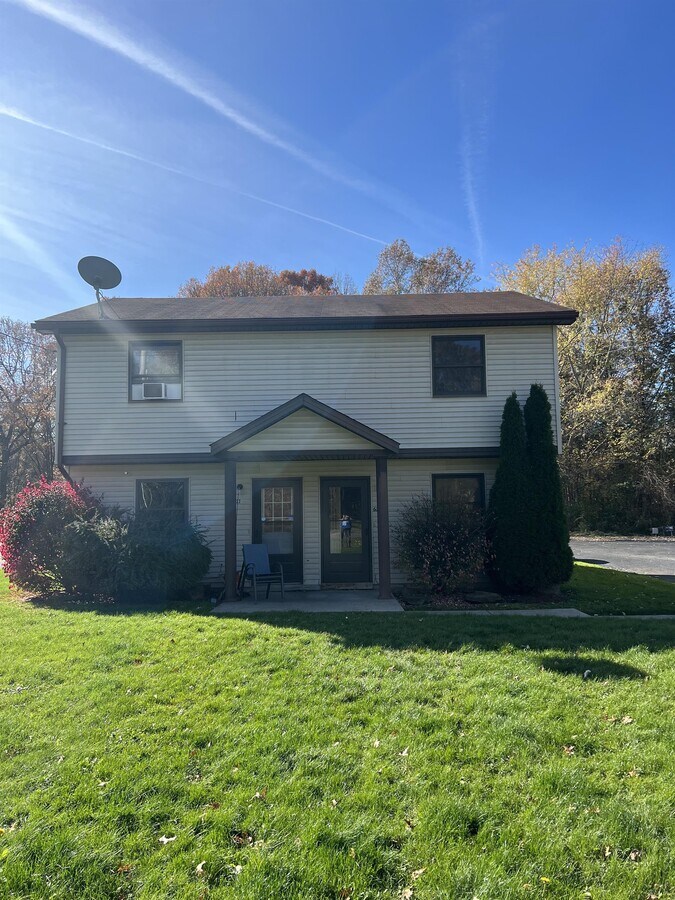Photo - 624 N 4 Mile Run Rd Townhome