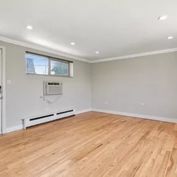 Photo - 558 N Washington St Unidad 201