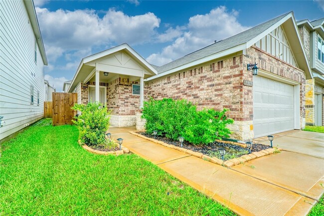 Photo - 7919 Cypress Country Dr