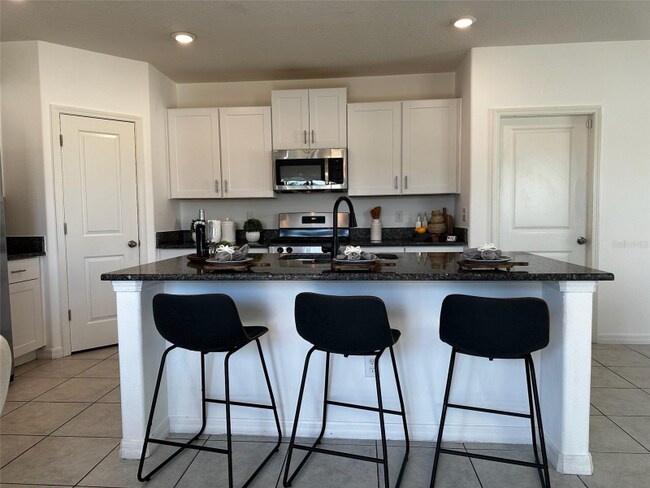 Photo - 5213 Dandelion St