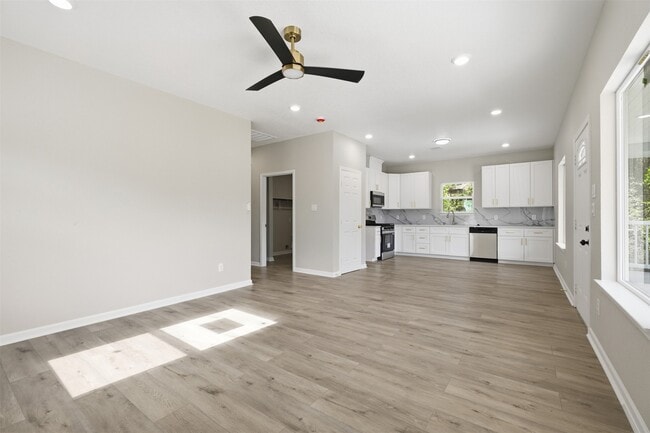 Photo - 1915 Ross Ave