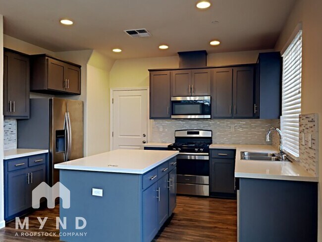 Photo - 2497 Ben Ali Wy