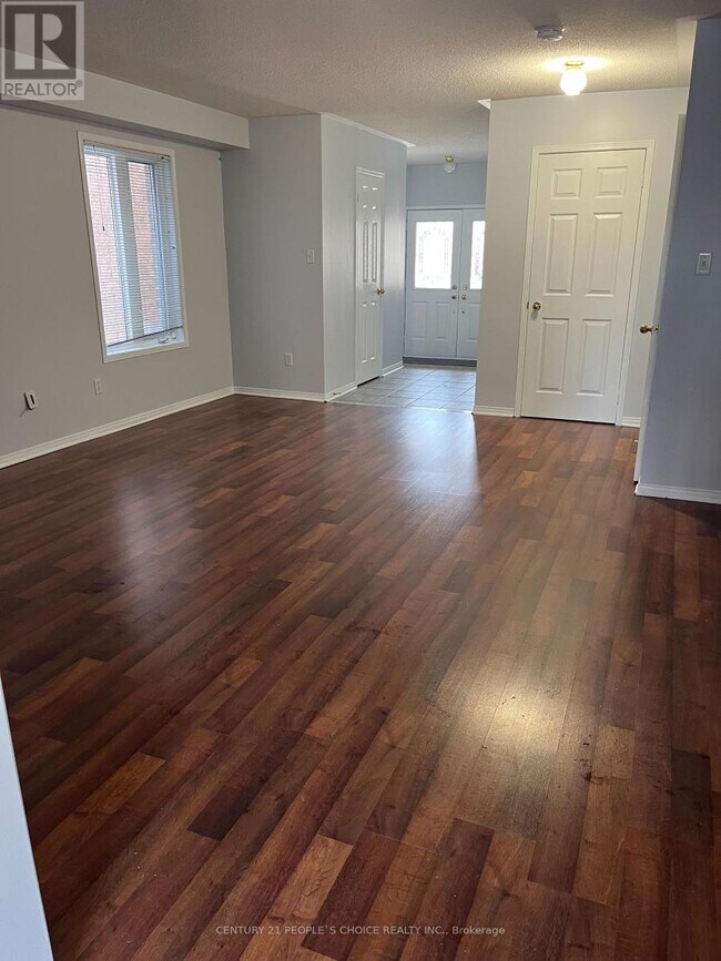 Photo - 3532 Southwick St