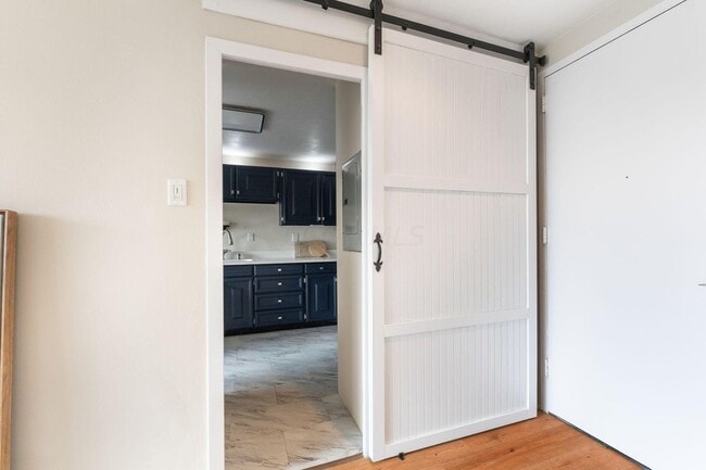 1000 Urlin Ave Unit 11