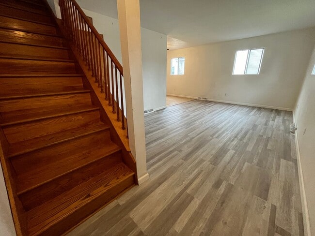 Photo - RoS - 01 - Jackson St Unit 1236
