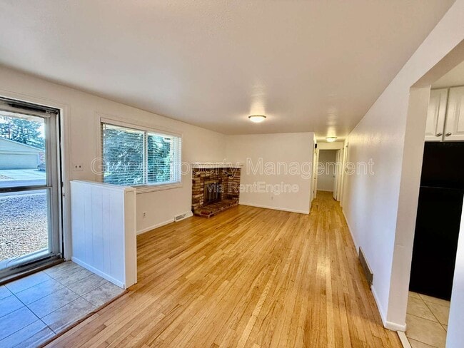 Photo - 1125 W 8th Ave Dr