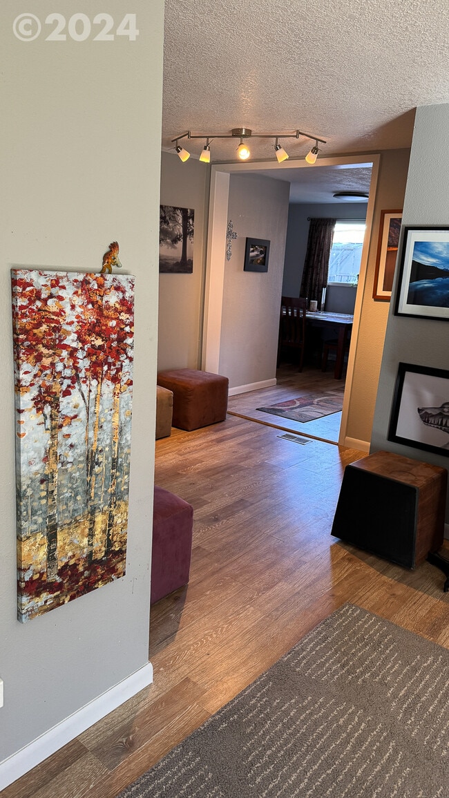 Photo - 5529 SE 68th Ave