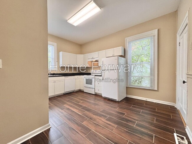 Photo - 1207 High St