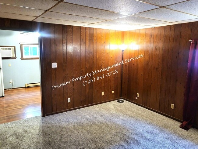 Photo - 731 E Main St