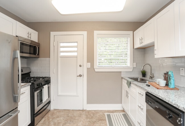 Photo - The Vic at Buckhead