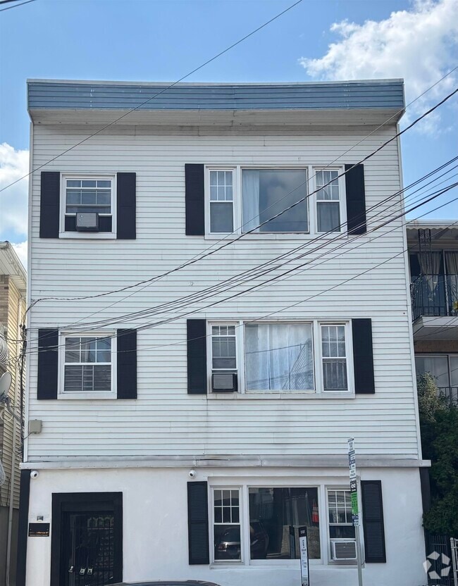Building Photo - 6119 Jefferson St Unit 3 Rental
