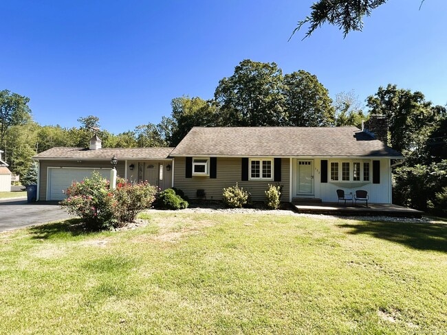 Building Photo - 122 Stone Rd Rental