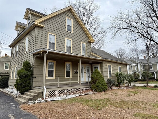 Building Photo - 156 Exchange St Unit A