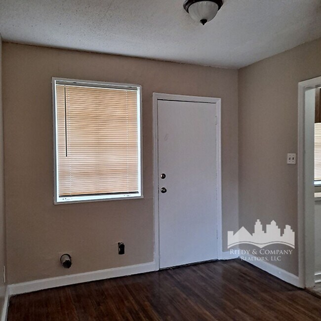 Photo - 1740 Brown Ave