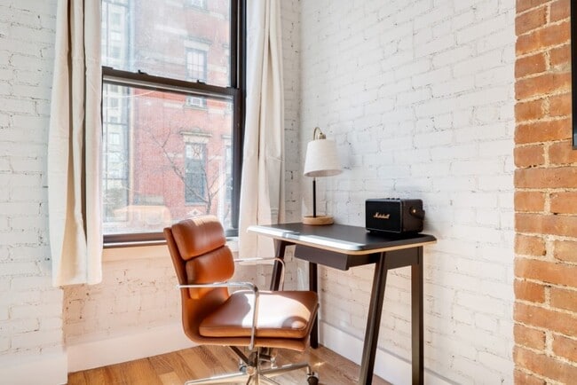 Photo - 273 W 10th St Unit 2FW