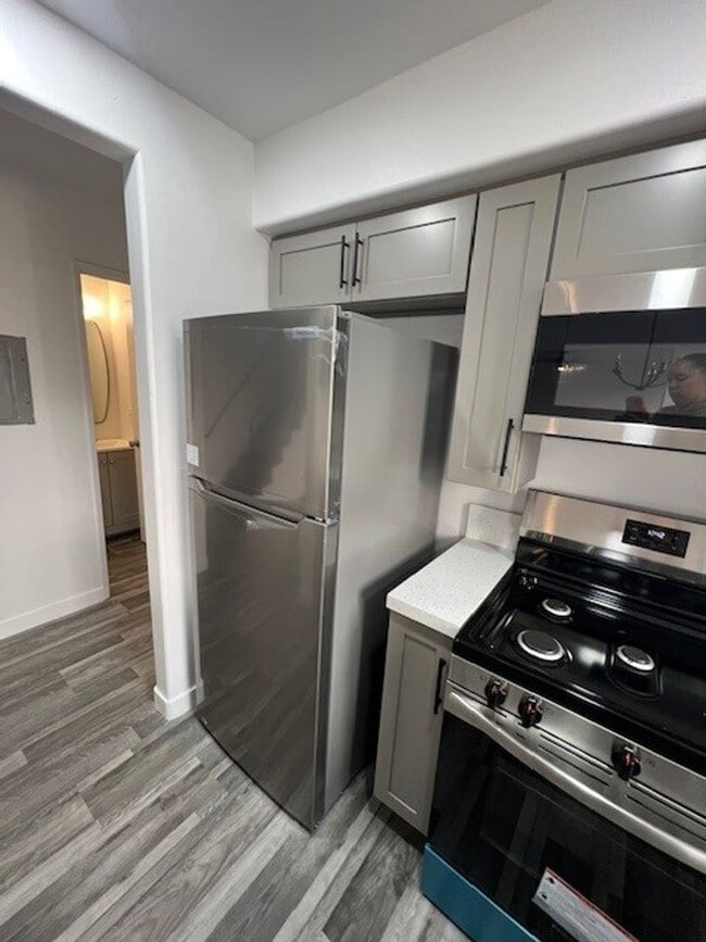 Photo - 1110 W 163rd St Unidad 3