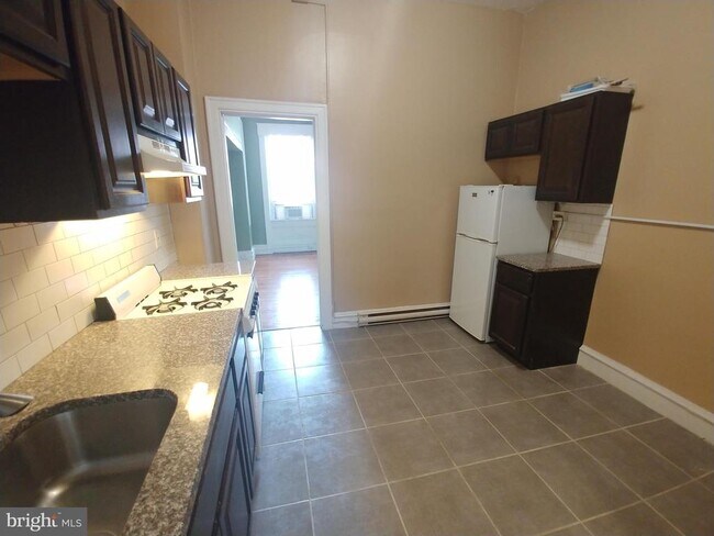 Photo - 1508 S Broad St Unidad 2 FRONT