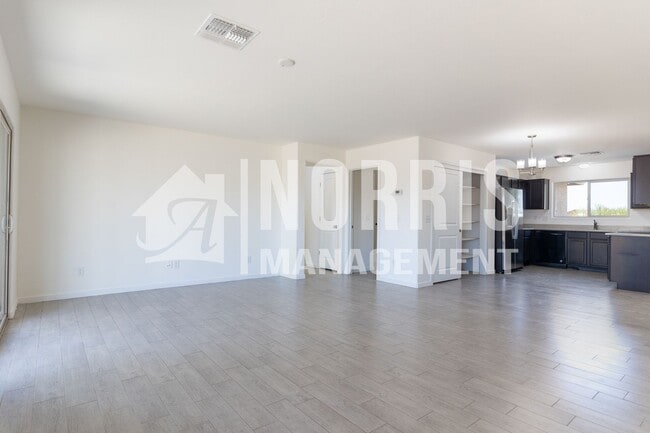 Photo - New Home in Arizona City, GREAT Location!