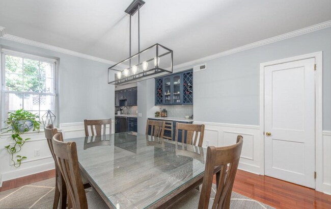 Photo - 307 Gaskill St