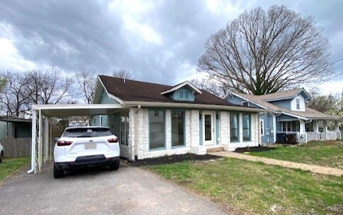 Photo - 2019 Nadine St