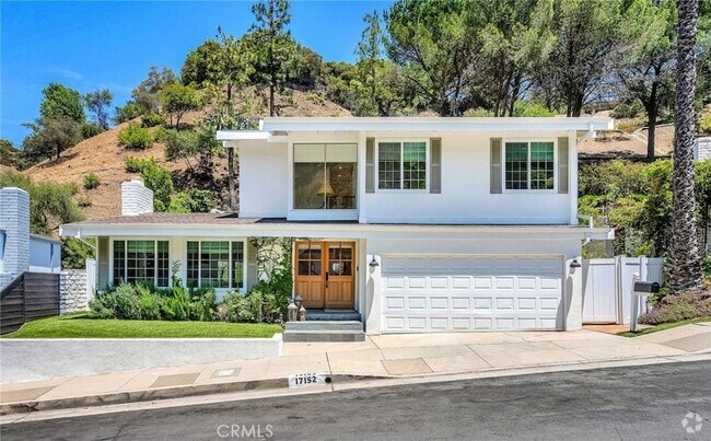 Building Photo - 17152 Escalon Dr Rental
