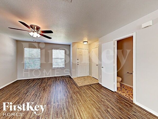 Photo - 8308 Cutter Hill Ave