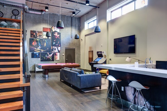OSSLU Residence Lounge & Gameroom