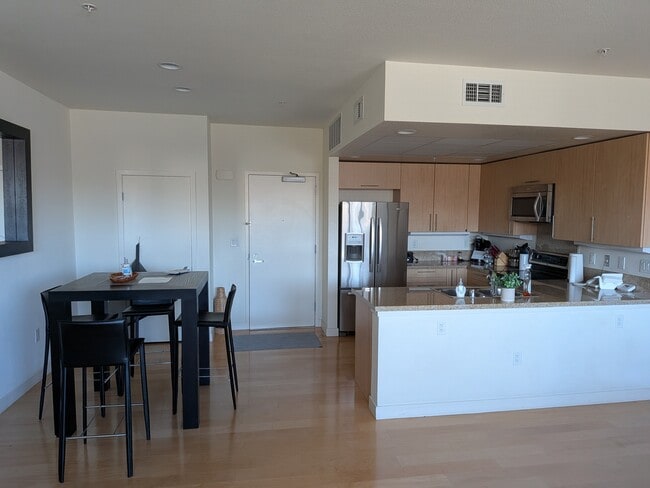 Photo - 88 Bush St Unidad 1161