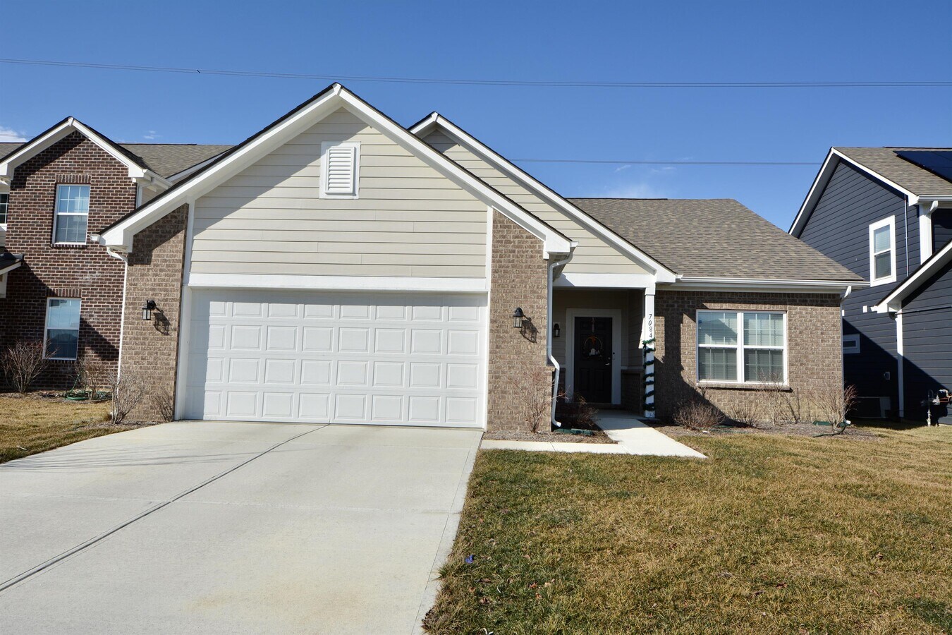 Photo - 7084 English Oak Dr House